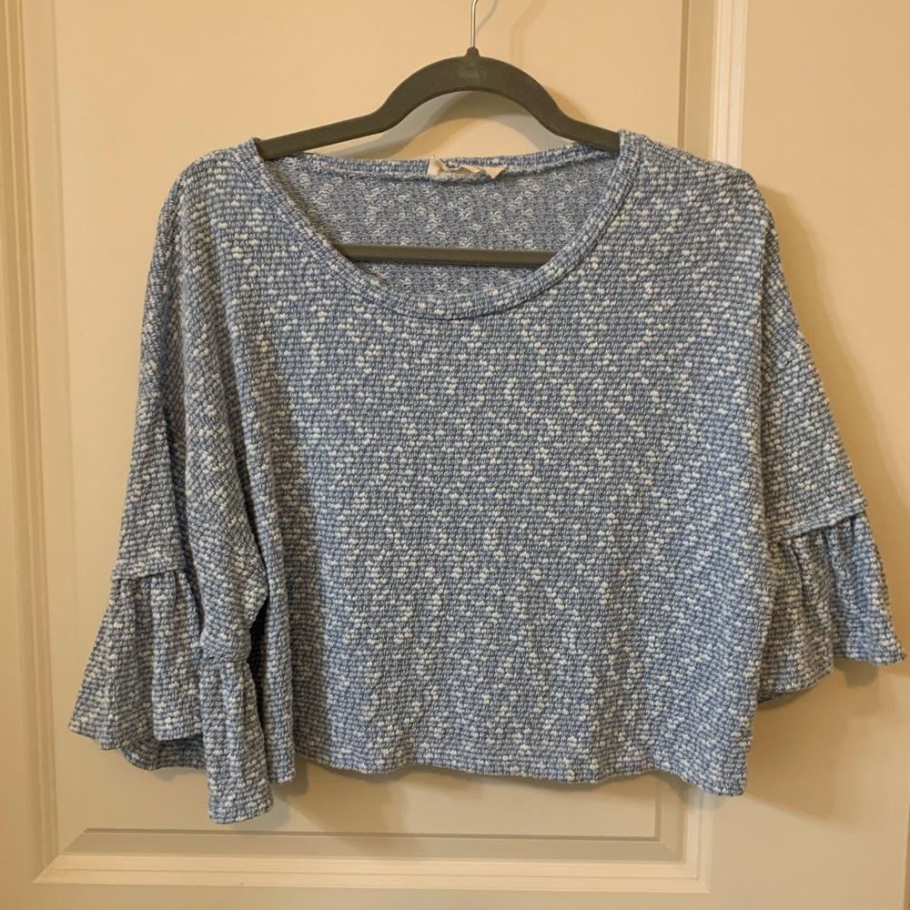 Cropped Light Blue Short Sleeve Shirt